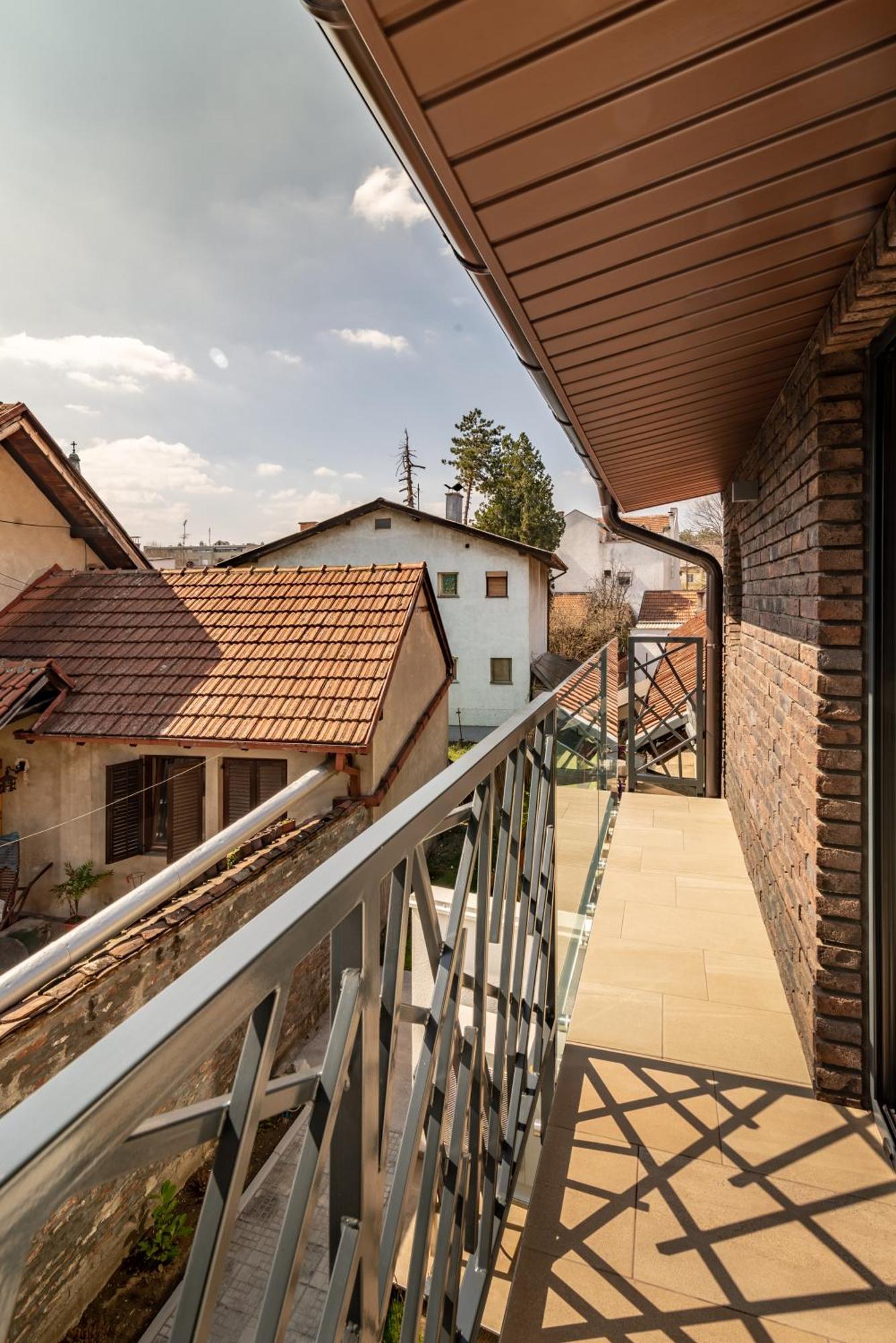 Central Point Valjevo Ngoại thất bức ảnh